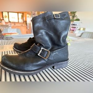 Frye Veronica Leather Buckle Short Moto Boots 8.5 B